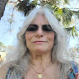 Meet your Posher, Bernadette